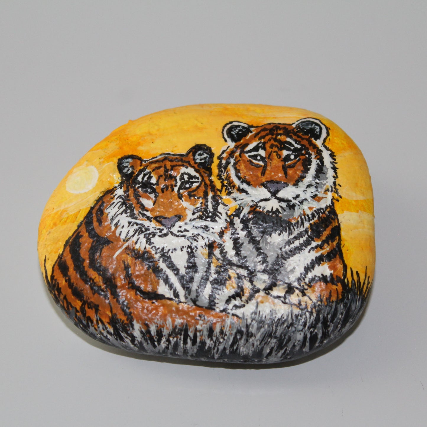 120(61) Stein bemalt